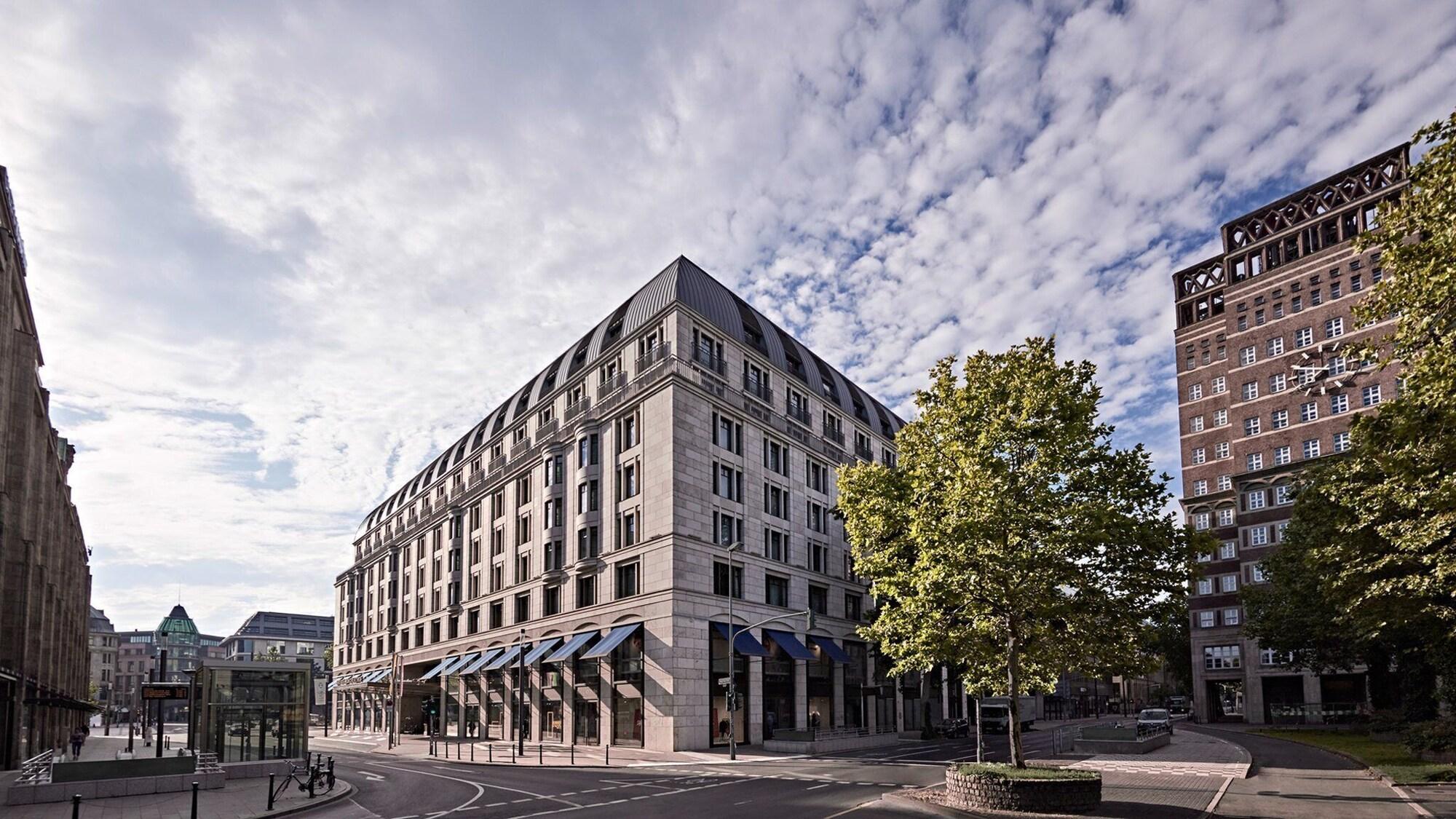 Breidenbacher Hof, Best Grandhotel 2024 - Die 101 Besten Düsseldorf Kültér fotó