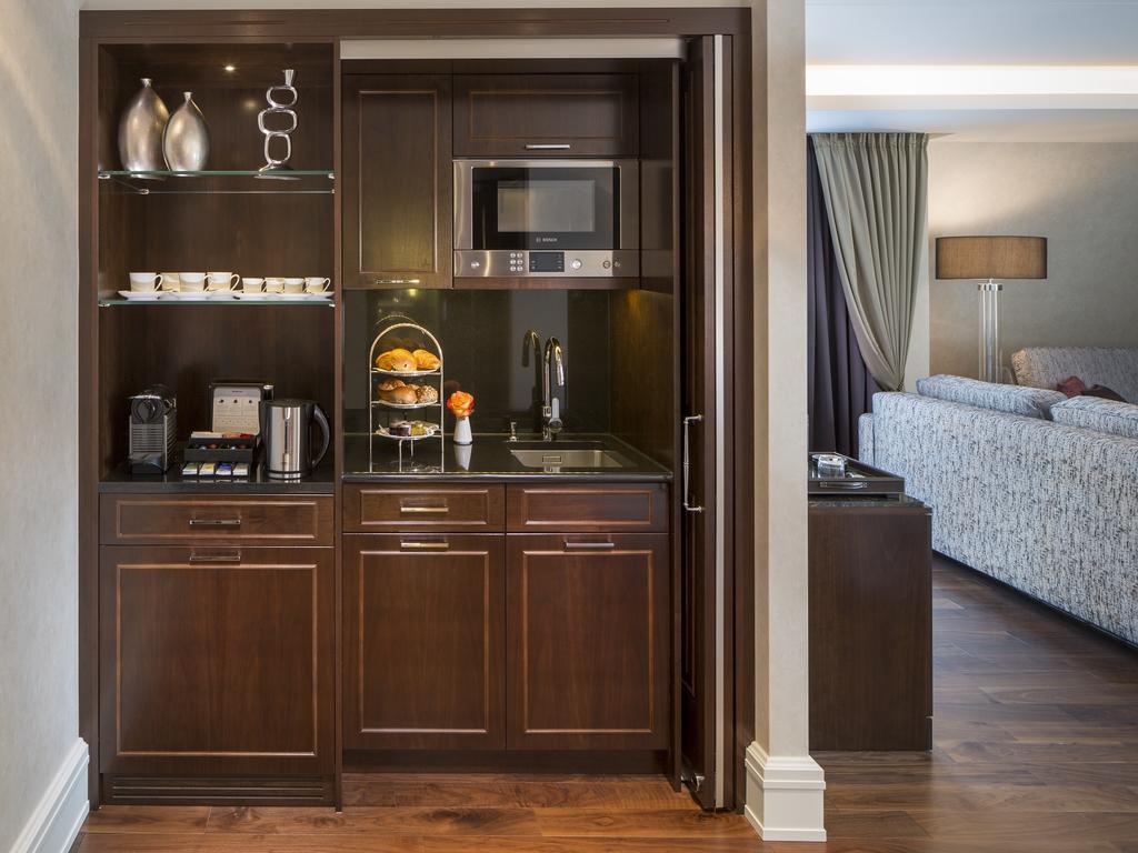 Breidenbacher Hof, Best Grandhotel 2025 - Die 101 Besten Düsseldorf Kültér fotó